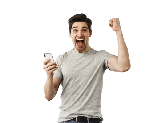 hombre feliz celebrando